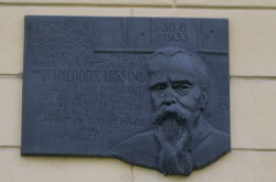 Pamětní desky a sochy lessing_03